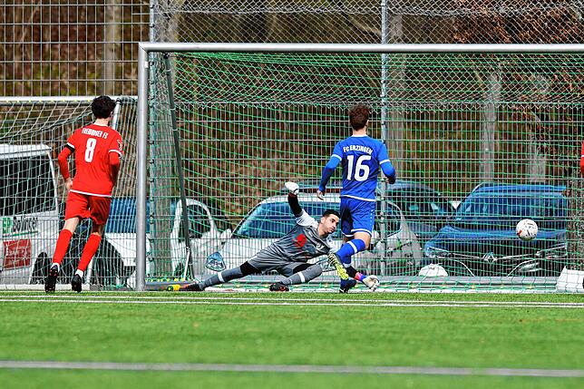 Bild 12: FC Erzingen kassiert 1:3-Niederlage bei der U23 des Freiburger FC &ndash; und wir haben Bilder!
