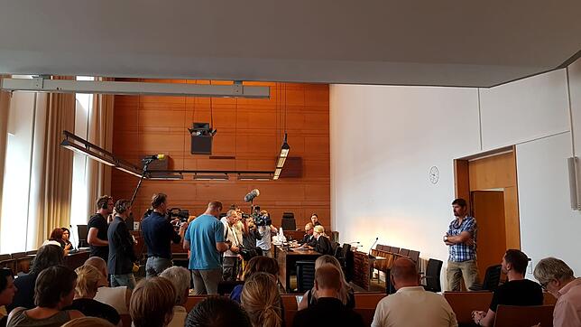 Bild 11: Heute fällt das Urteil gegen Christian L. und Berrin T.