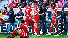 Die Enttäuschung bei den Fußball-Profis des SC Freiburg war nach der erneuten Niederlage gegen den RB Leipzig groß.