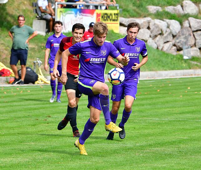 Bild 3: SV Buch besiegt FC Hochrhein glücklich mit 3:2 &ndash; wir haben die Bilder!