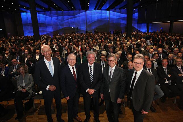 Bild 1: Neujahrsempfang der Wirtschaftskammern in Konstanz: Die Gäste vom Hochrhein feiern und blicken voll Zuversicht auf das neue Jahr