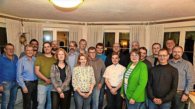 20 Bewerber der Bürgerliste Schönwald kandidieren für einen Sitz im Gemeinderat Schönwald. Von links Johannes Göppert, Martin Moser, ...