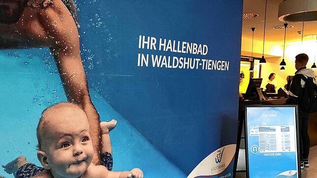 Ein Besuch des Waldshuter Hallenbads gilt nach Aussage der Stadtwerke Waldshut-Tiengen als unbedenklich.