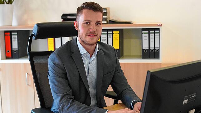 Maik Rautenberg ist jüngster Bürgermeister Baden-Württembergs. Der 25-Jährige hatte im Januar die Wahl in Veringenstadt im Kreis ...