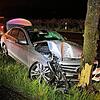 Ein 25-Jährige verlor in der Nacht auf Dienstag die Kontrolle über seinen Wagen. Dieser kam von der Straße ab und prallte heftig gegen ...
