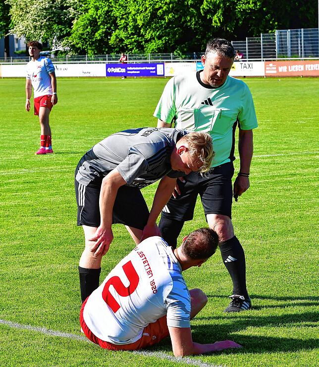 Bild 7: SV Jestetten gewinnt Kellerderby mit 2:1 gegen den FC Hochrhein – und wir haben Fotos!