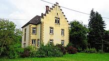 Das Gutmadinger Pfarrhaus steht nun offiziell zum Verkauf. Die Kirche bietet den Kauf des Gebäudes mit einem Erbbaupachtvertrag an. ...