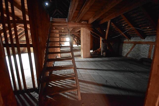Bild 23: Exklusive Einblicke (2): Gewölbekeller, alte Wohnungen und Dachboden der Schlossbrauerei Espasingen