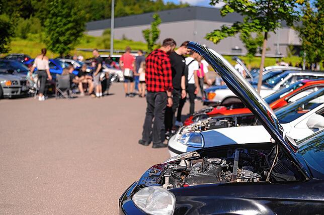 Bild 5: Erstes Tuningtreffen in Überlingen zieht Autofans aller Generationen an