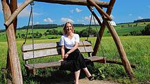 Ein Ort, um die Seele baumeln zu lassen: Die Schaukel auf dem „Rittersteig“ oberhalb von Wutöschingen ist einer von Corinna ...
