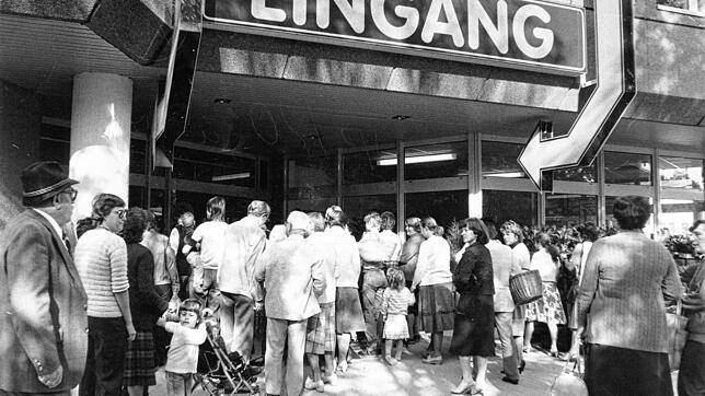 Die Eröffnung des Seerheincenters im September 1983.