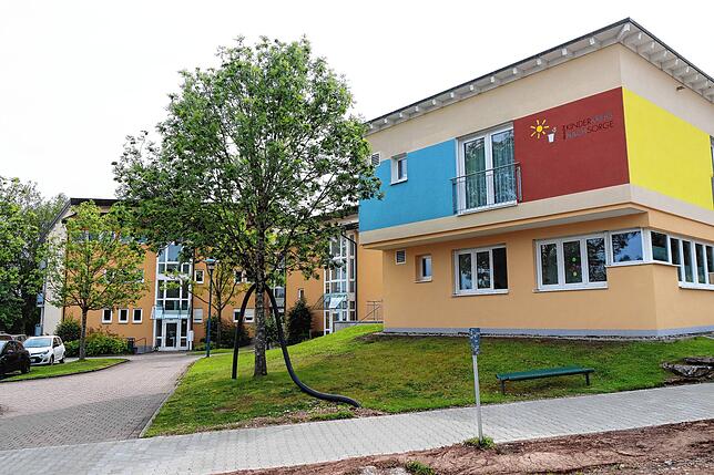 Auch das Stiftungsgebäude neben dem eigentlichen Klinikgebäude wird erweitert werden. Hier sollen die Baumaßnahmen, in deren Rahmen ...