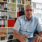 Rainer Wittmann, Schulleiter der Kaufmännischen Schulen 1, glaubt noch nicht daran, dass die Maskenpflicht in den Schulen nur zwei ...