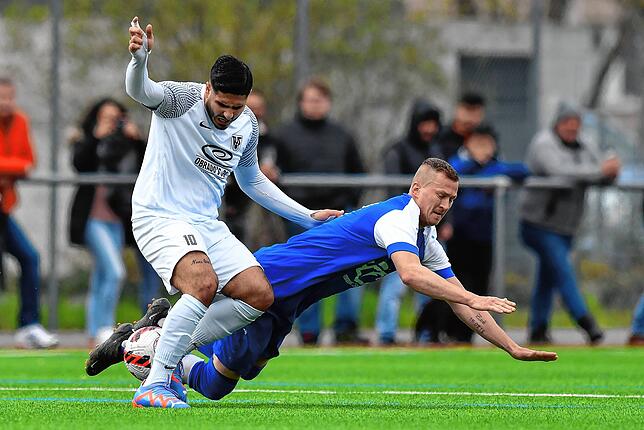 Bild 2: TuS Stetten besiegt Verfolger FC Hauingen mit 2:1 &ndash; und wir haben Bilder!