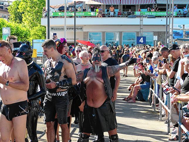 Bild 22: Das Torture Ship legt wieder ab: Die besten Bilder der BDSM- und Fetischfreunde am Bodensee