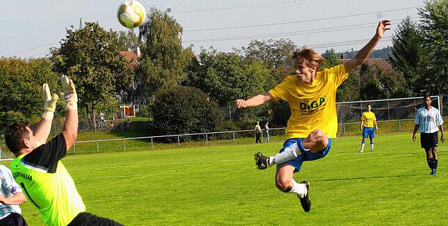 Bild 35: Schnappschüsse aus der Bezirksliga-Saison 2009/2010