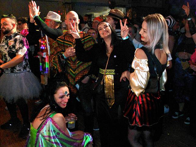 Bild 8: Viva Las Vegas &ndash; Bilder vom Holzhauerball im Milchwerk (2)