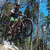 Mut und die richtige Fahrtechnik benötigt man, um mit dem Moutainbike über Stock und Stein zu springen und sicher zu landen.