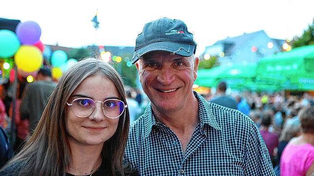 Bild 26: Dingelsdorf feiert wieder! Auf dem Dorfplatz findet das Herbstfest statt