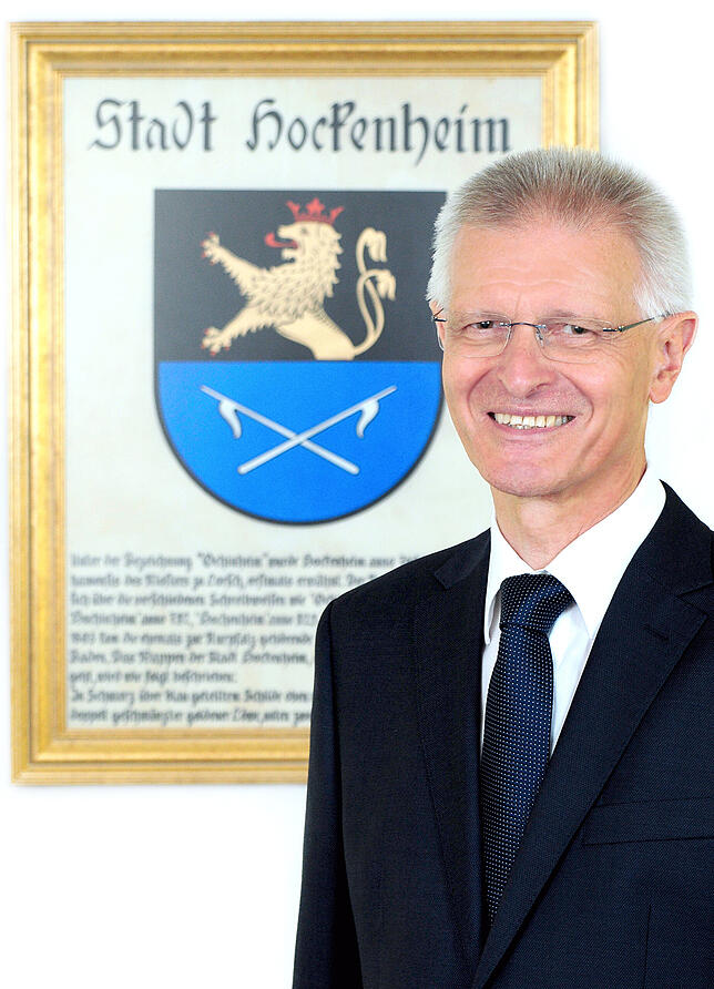 Das undatierte Bild zeigt den Hockenheimer Oberbürgermeister Dieter Gummer. Der SPD-Kommunalpolitiker steht seit 2004 an der ...