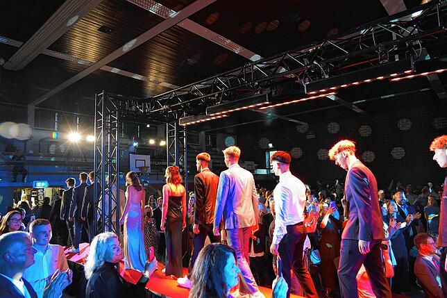 Bild 12: Schillernder Abiball des Klettgau Gymnasiums Tiengen – Teil 1
