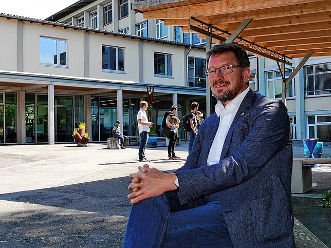 Schulleiter Karl Knapp hofft, dass die Maßnahmen greifen und nicht weitere Klassen betroffen sind.