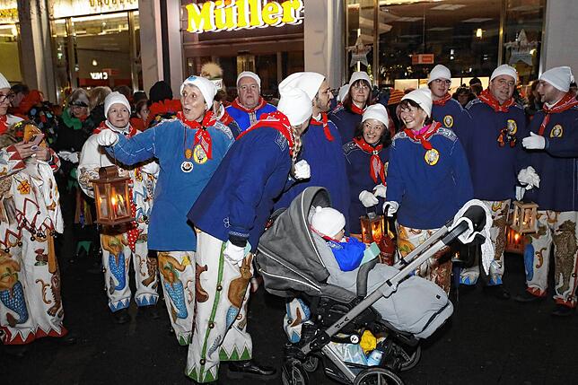 Bild 4: Jetzt geht‘s richtig los! Fotos vom Ausrufen der Konstanzer Fasnacht auf der Marktstätte