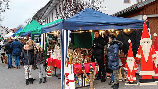In diesem Jahr abgesagt: Zu einem Erfolg wurde der Oberalpfener Adventsmarkt, der im vergangenem Jahr zum zehnten Mal ausgerichtet wurde.