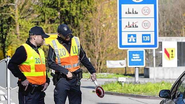 Erfolgreich sind die Zollbeamten des Hauptzollamts Singen mit mobilen Kontrollen wie hier.