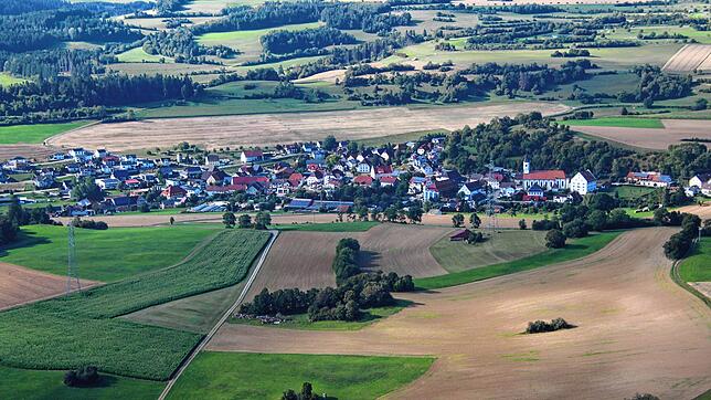 Die Bürger der Stühlinger Ortsteile – hier ein Luftbild von Bettmaringen – haben am vergangenen Sonntag neue Ortschaftsräte gewählt. Die ...