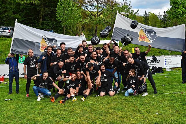 Der Aufsteiger: Der Meistertitel in der Bezirksliga und der damit verbundene Wiederaufstieg nach zwei Jahren in die Landesliga im Mai ...