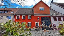 In der Tapasbar Bel Nini auf dem Hüfinger Sennhofplatz soll möglichst bald wieder reger Betrieb herrschen. Der Öschberghof als künftiger ...