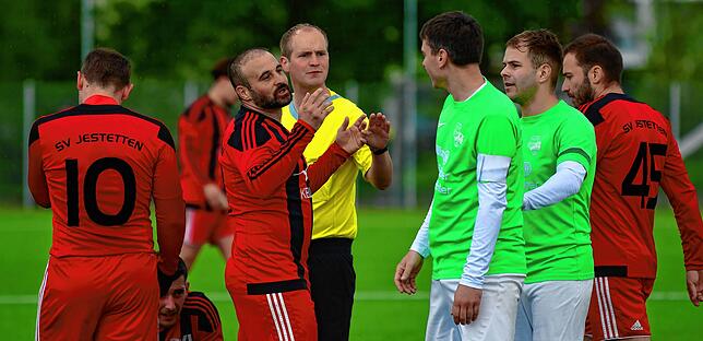 Bild 12: SG Mettingen/Krenkingen siegt 2:0 beim SV Jestetten – und wir haben Bilder!