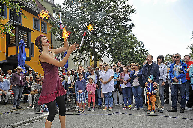 Bild 12: Wenn Gaukler und Musiker in der Zähringerstadt regieren: Impressionen vom Straßenmusiksonntag in Bräunlingen