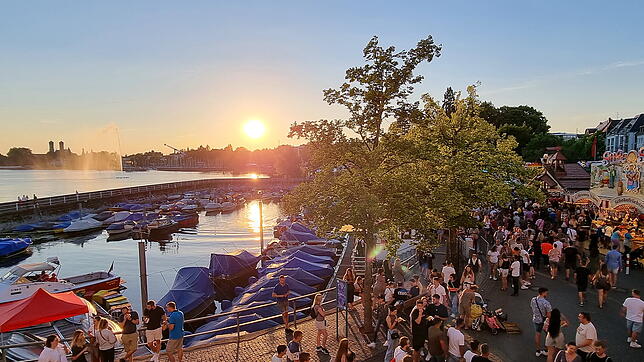 Das Wetter beim Seehasenfest 2023 wird sonnig, aber es drohen auch Gewitter.