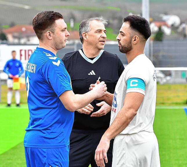 Bild 3: FC Erzingen unterliegt den SF Schliengen mit 2:4 &ndash; und wir haben Bilder!