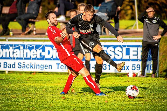 Bild 14: SV Buch wendet das Blatt zum 5:3-Sieg beim FC Wallbach &ndash; und wir haben die Bilder!