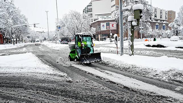 Die Technischen Betriebe reagieren auf Kritik über Räumpläne, wenn in Konstanz mal wieder alles unter einen weißen Schneeschicht liegt.