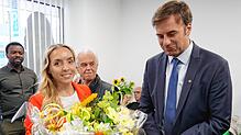 Saskia Frank mit Landrat Zeno Danner bei der Eröffnung ihres Wahlkreisbüros.