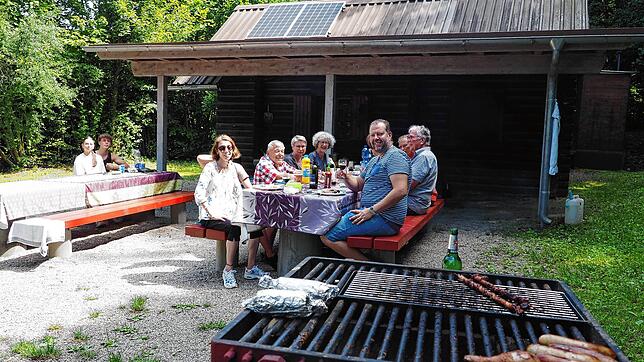 Die Krailochhütte in Degerfelden ist beliebter Treffpunkt für größere Gruppen. Sie kann aber ausschließlich von der Ortsverwaltung ...