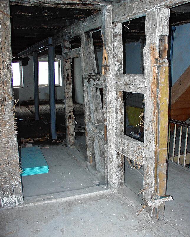 Umbau der Gaststätte Hans Kuony zur neuen Heimat des SÜDKURIER in Stockach. Diese Bilder sind im Mai 2002 entstanden.
