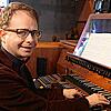 Zeno Bianchini spielt auf der &bdquo;Königin der Instrumente&ldquo;.