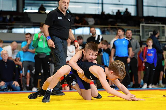 Bild 22: Nachwuchsringer begeistern bei Eiche Radolfzell. Unsere Bildergalerie vom Bodensee Cup!