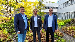 Konnten gute Zahlen präsentieren: Hanspeter Illi (von links), Leo Bonati und Matthias Mühlheim. Foto: Valentin Zumsteg