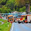 Dieses Bild vom Unfall am 27. Mai verdeutlicht die Gefahrensituation nach dem Lkw-Unfall am Donnerstag auf der B 27 bei Blumberg: Der in ...