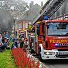 Die Hauptübung der Freiwilligen Feuerwehr Markdorf in der Innenstadt an der Mittleren Kaplanei hat am Samstagnachmittag zahlreiche ...