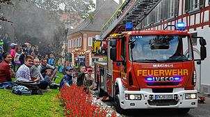 Die Jahreshauptübung der Freiwilligen Feuerwehr Markdorf hat zahlreiche Zuschauer angezogen.