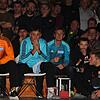 Banges Warten: Wie die beiden Trainer Florian Philipp (links) und Bernd Reichenbach (Mitte) hoffen auch die Fans des TuS Adelhausen nach ...