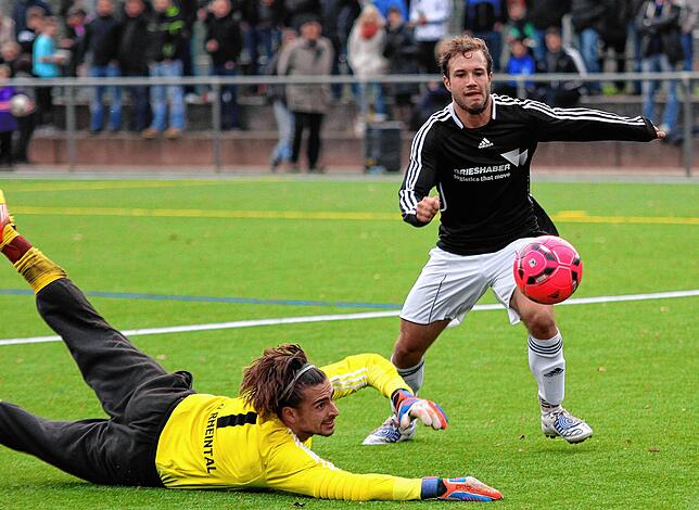 Bild 9: Schnappschüsse aus der Bezirksliga-Saison 2012/2013