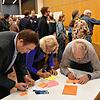 Beim Speed-Workshop können sich die Teilnehmer mit Ideen und Fragen zum zukünftigen Indstriegebiet Sisslerfeld einbringen.